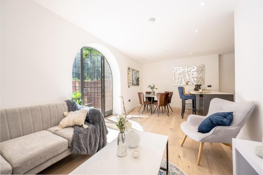 Property photo 2 of 9