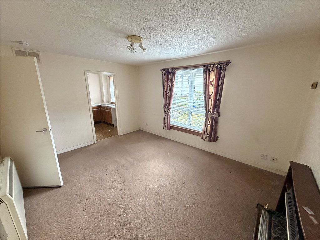 Property photo 3 of 7 Picture No. 04