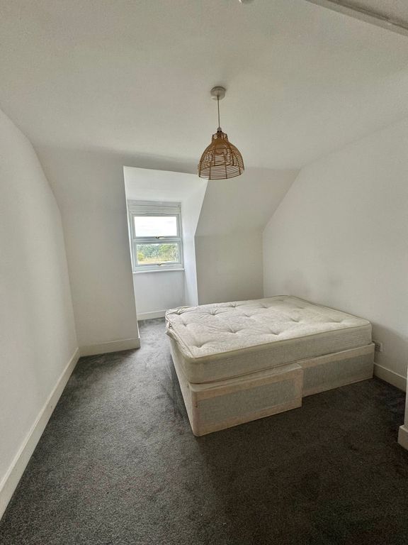 Property photo 3 of 11 Bedroom 2