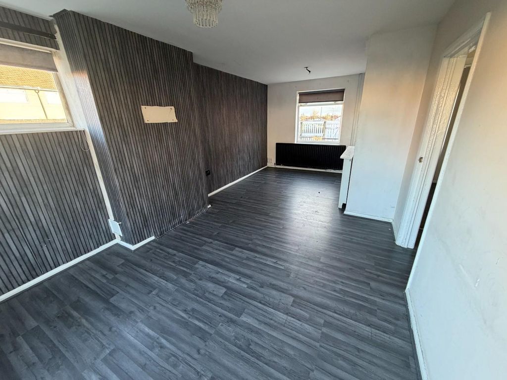 Property photo 3 of 13 Lounge/Dining Room