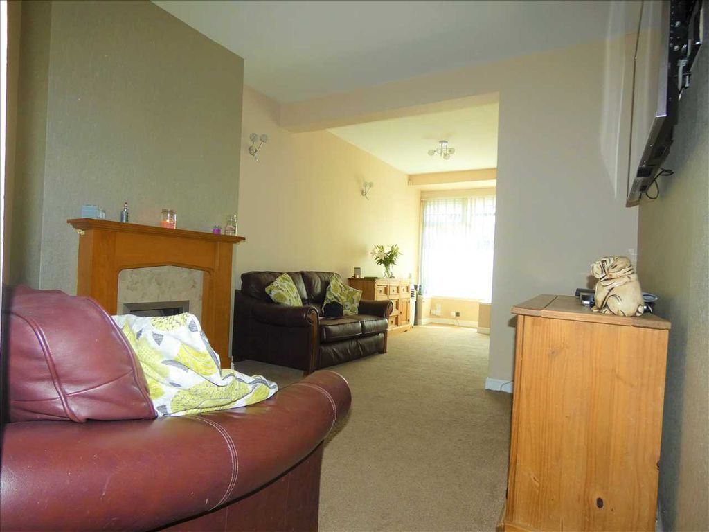 Property photo 3 of 11