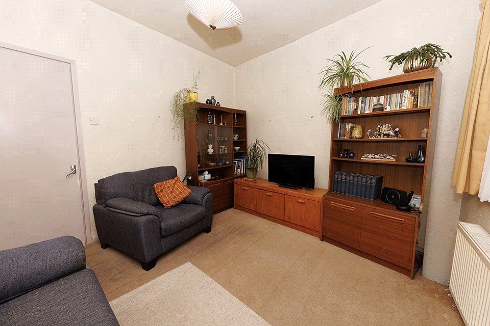 Property photo 3 of 15 Picture No. 02
