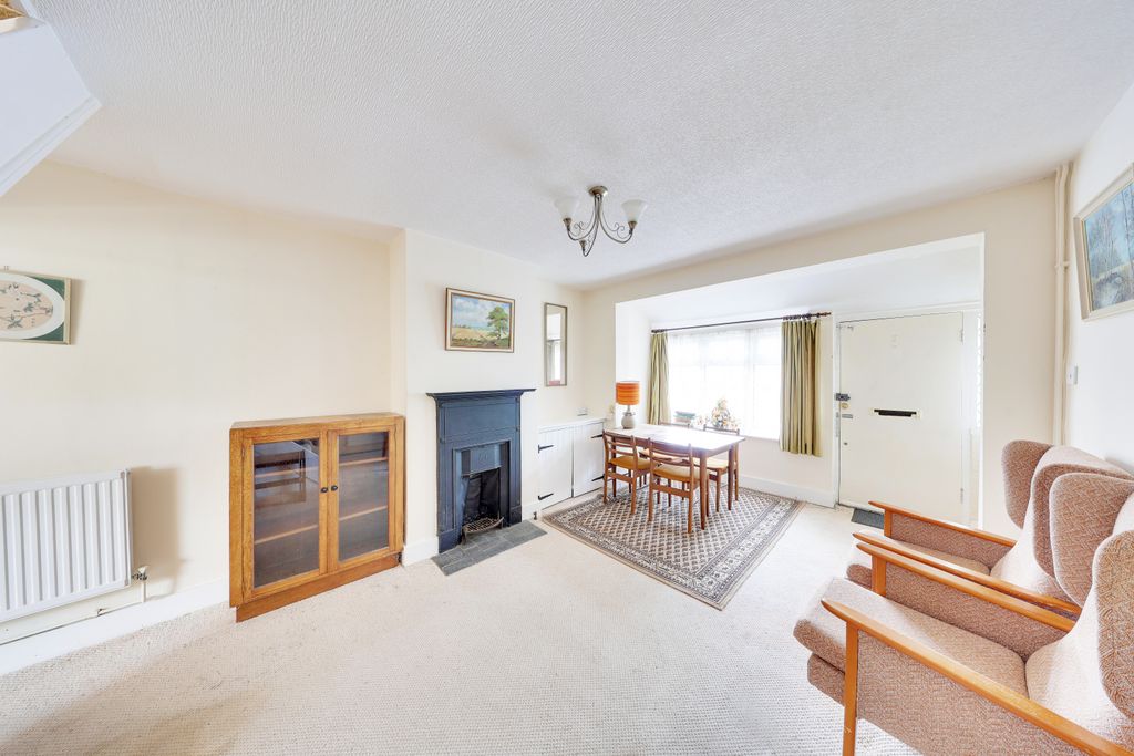 Property photo 2 of 13