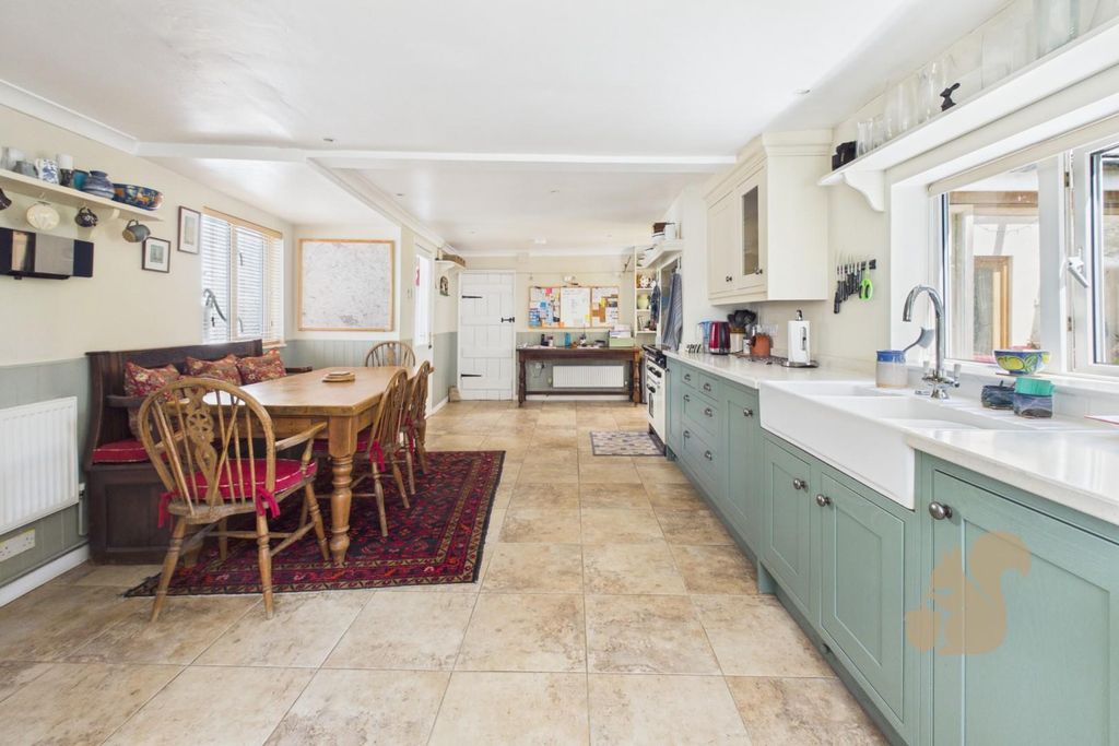 Property photo 2 of 34 Kitchen/Diner