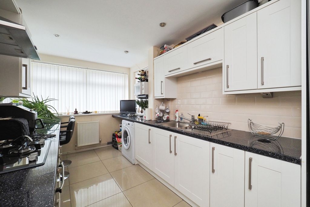 Property photo 3 of 20 Pbox-Img.Jpg