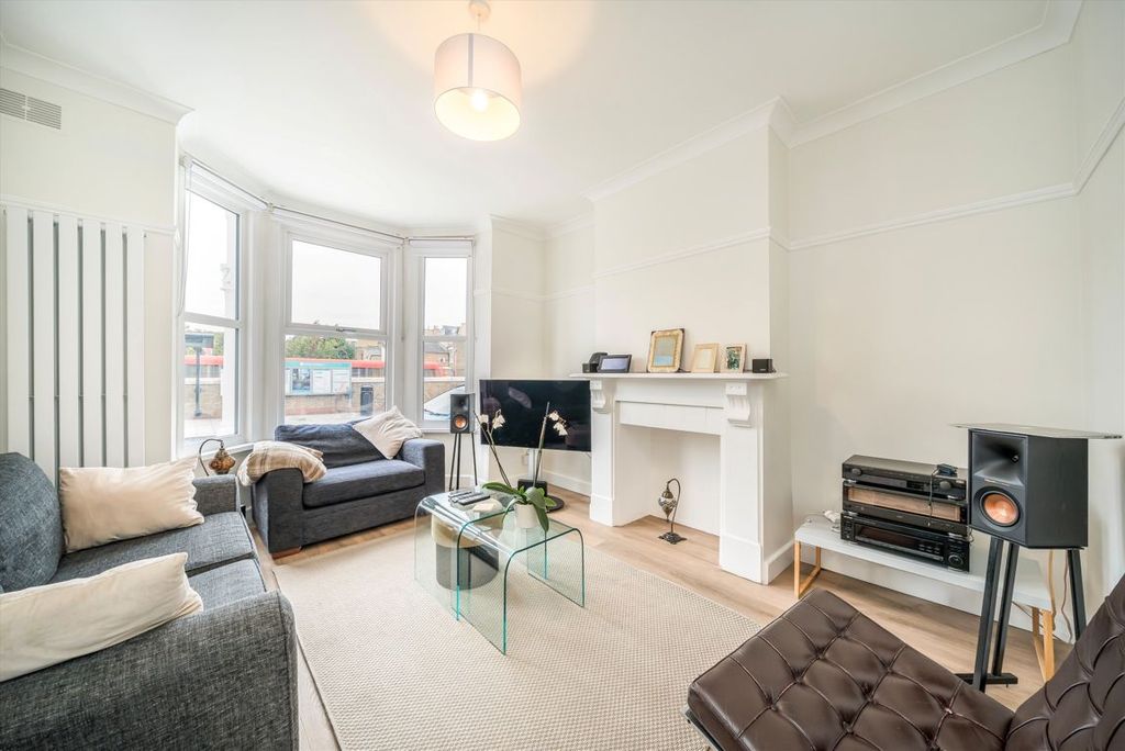 Property photo 2 of 5