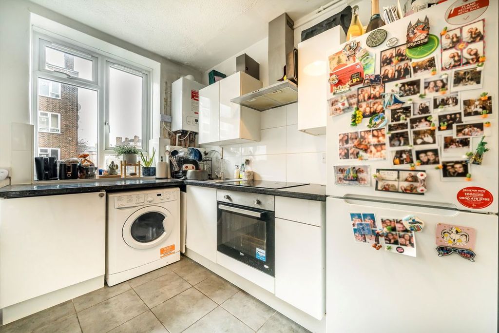 Property photo 3 of 6