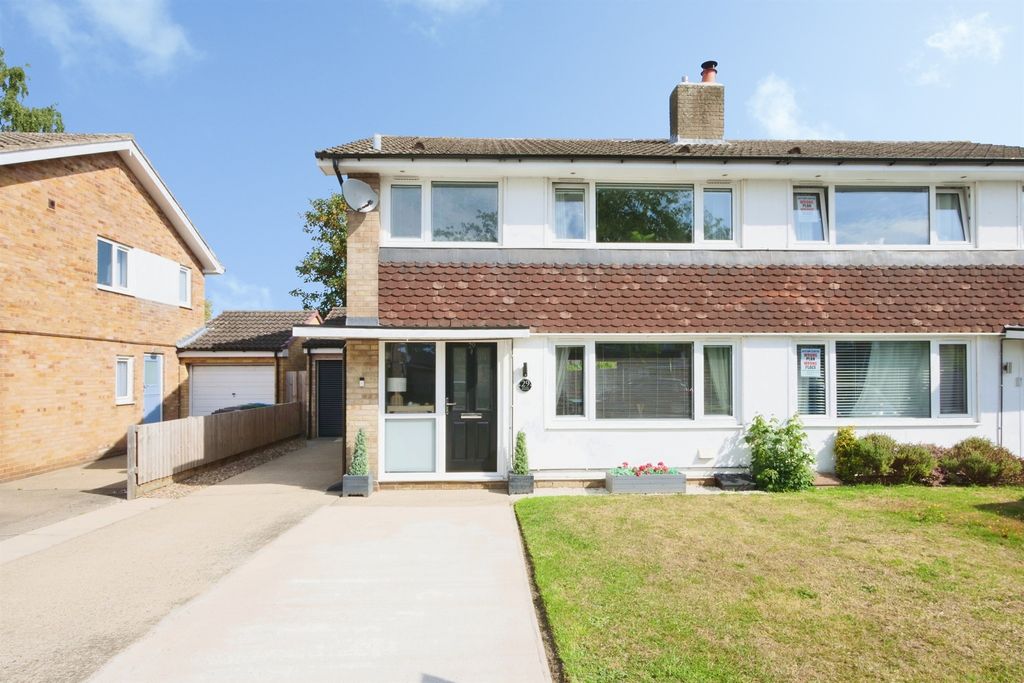 Property photo 1 of 18