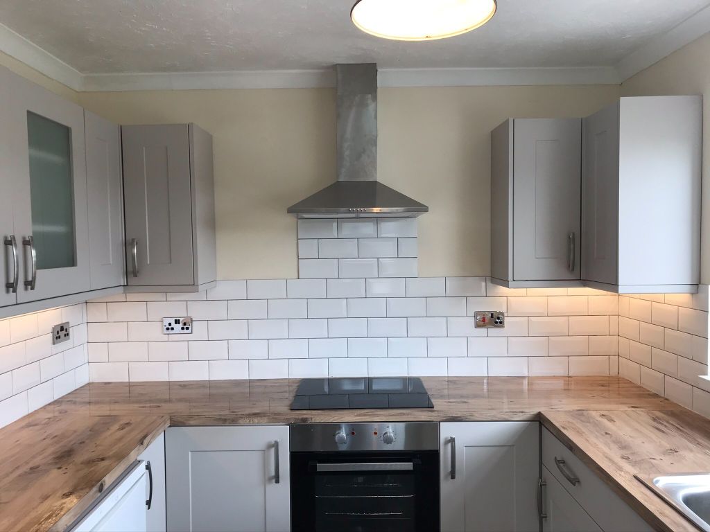 Property photo 2 of 15 Kitchen