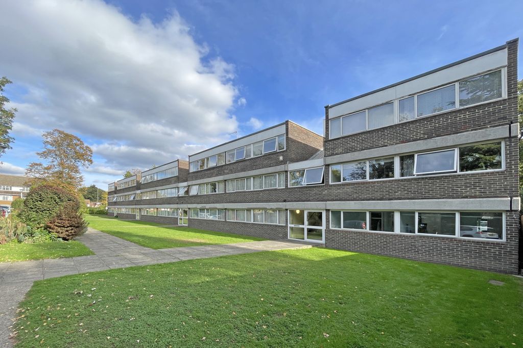 Property photo 1 of 20