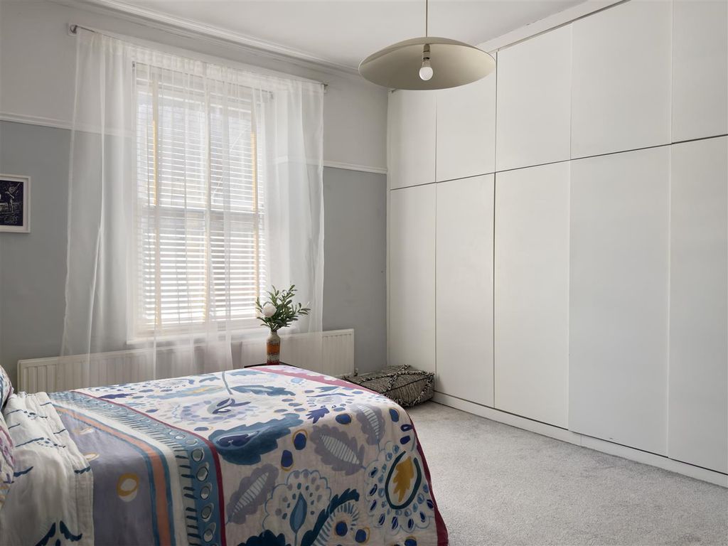 Additional image 18 of 5 bed semi-detached house for saleVictoria Road, Penarth CF64