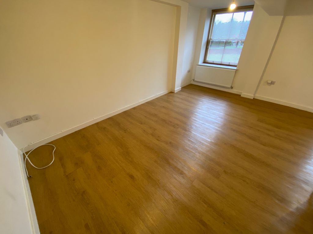 Property photo 3 of 7 Image