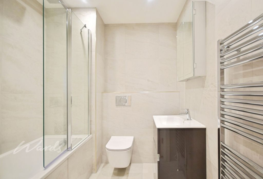 Property photo 3 of 6 Emin 22 Bath Use