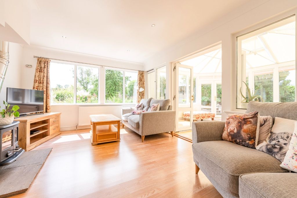 Property photo 2 of 55 5231915