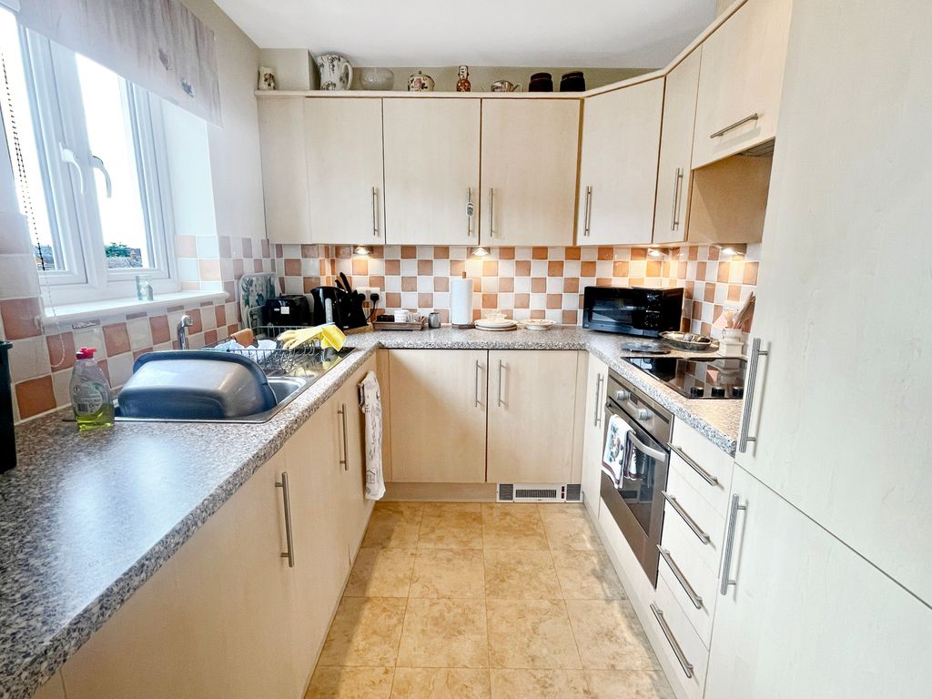 Property photo 3 of 11 20260325_101004763_0.5