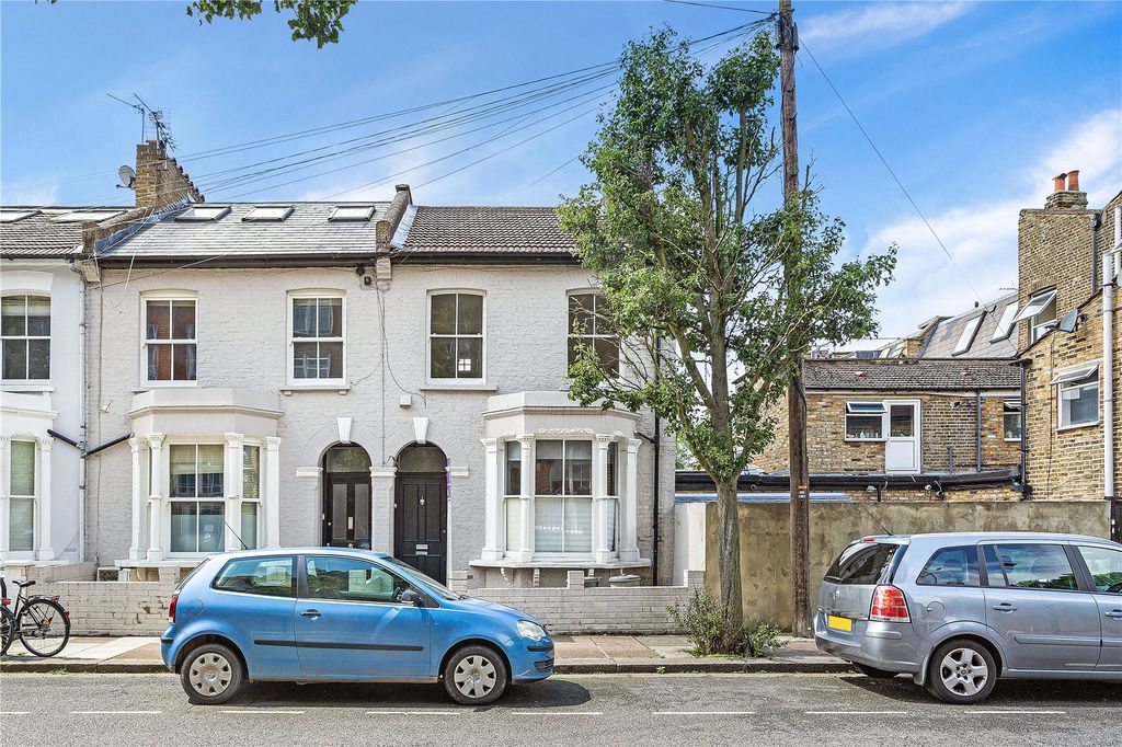 Property photo 1 of 8