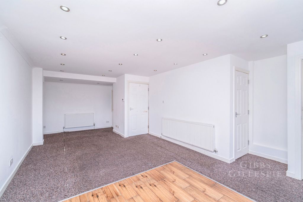Property photo 3 of 20 Pbox-Img.Jpg