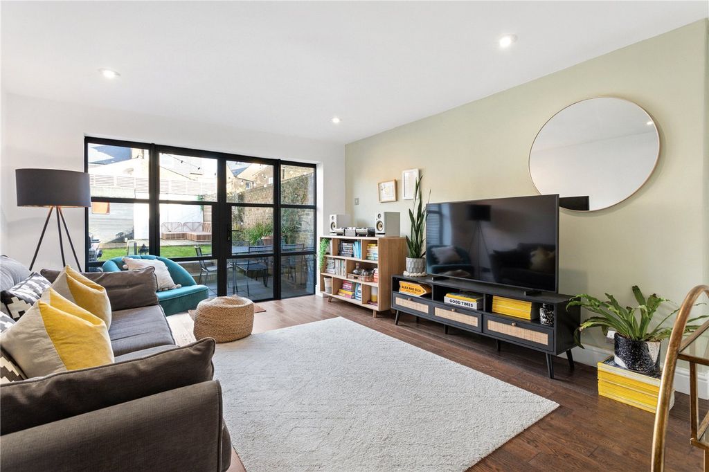 Property photo 1 of 13 Picture No. 04