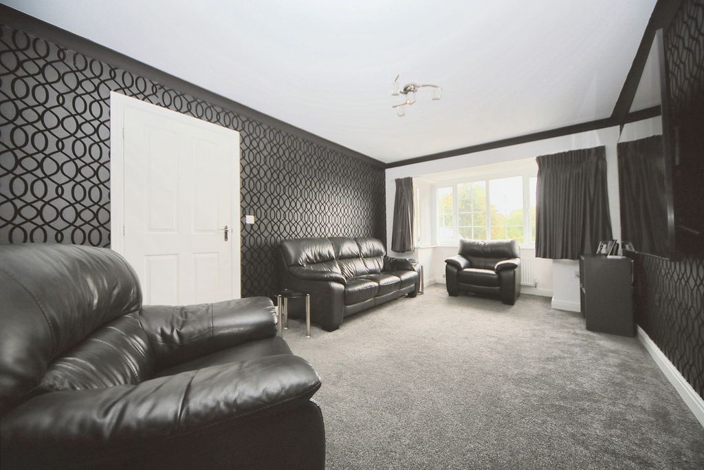 Property photo 2 of 24