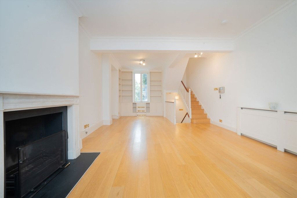Property photo 2 of 7