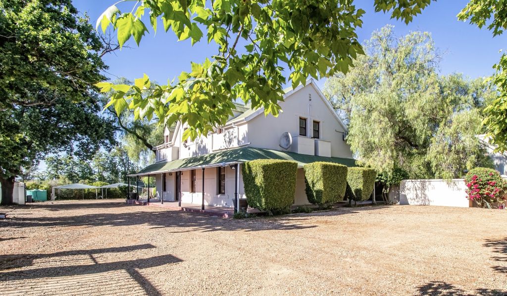 Property photo 1 of 61