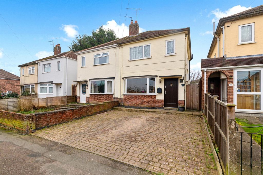 Property photo 1 of 17 Free Valuation