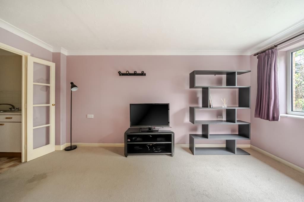 Property photo 3 of 12 Living Room