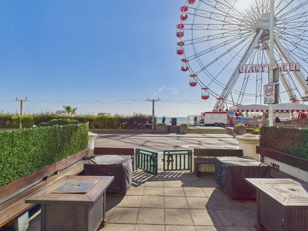 Property photo 3 of 10 Photo 6