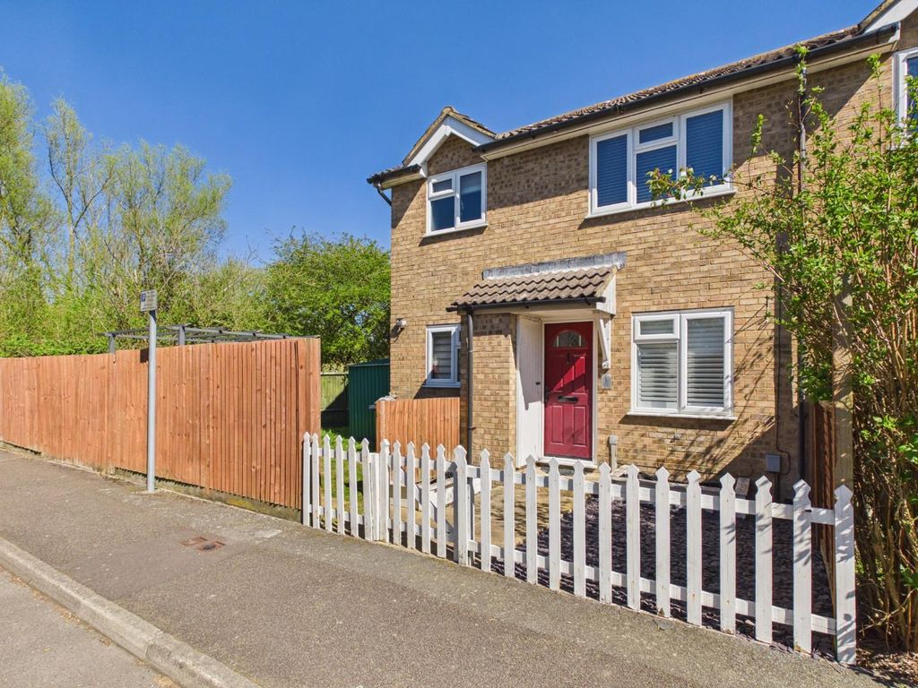 Property photo 1 of 13 Cam05010G0-Pr0070-Still016.Jpg