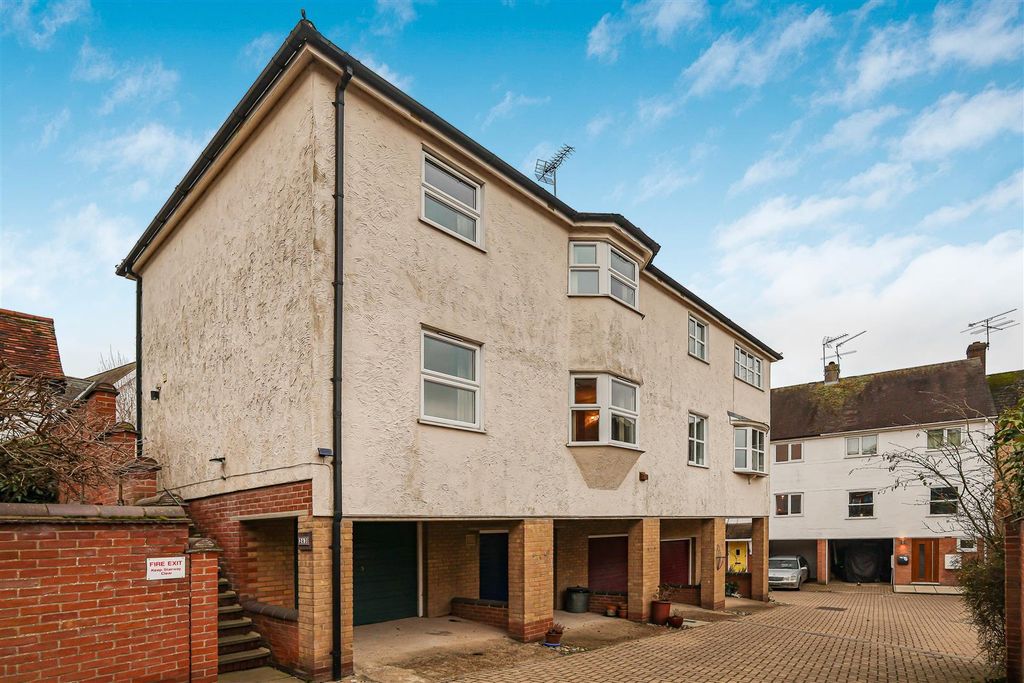 Property photo 1 of 9 10_72455.Jpg