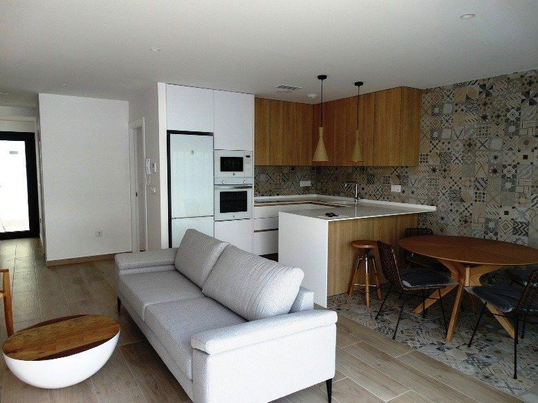 Property photo 3 of 36