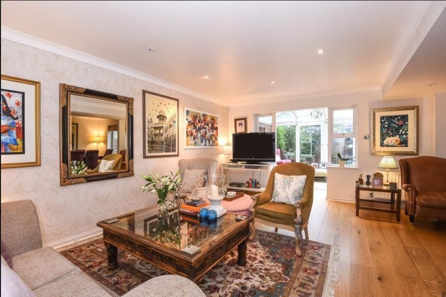 Property photo 1 of 17