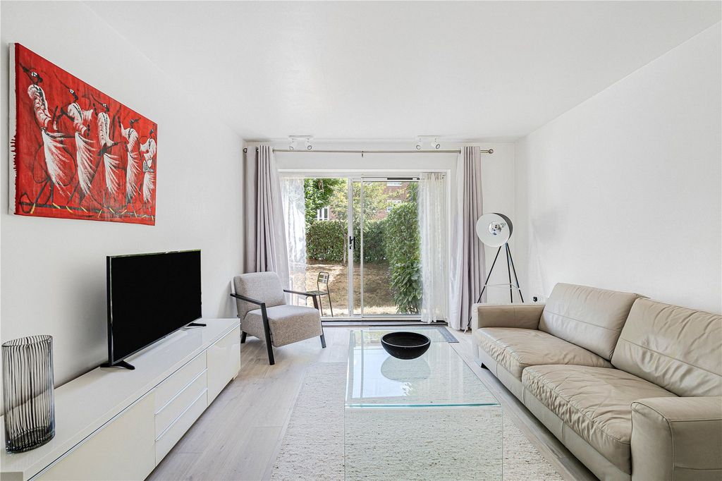 Property photo 1 of 18 Reception Room