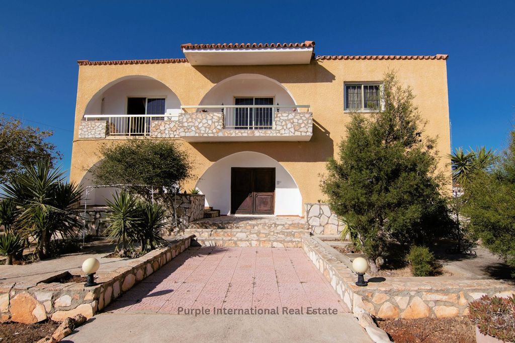 Property photo 1 of 55