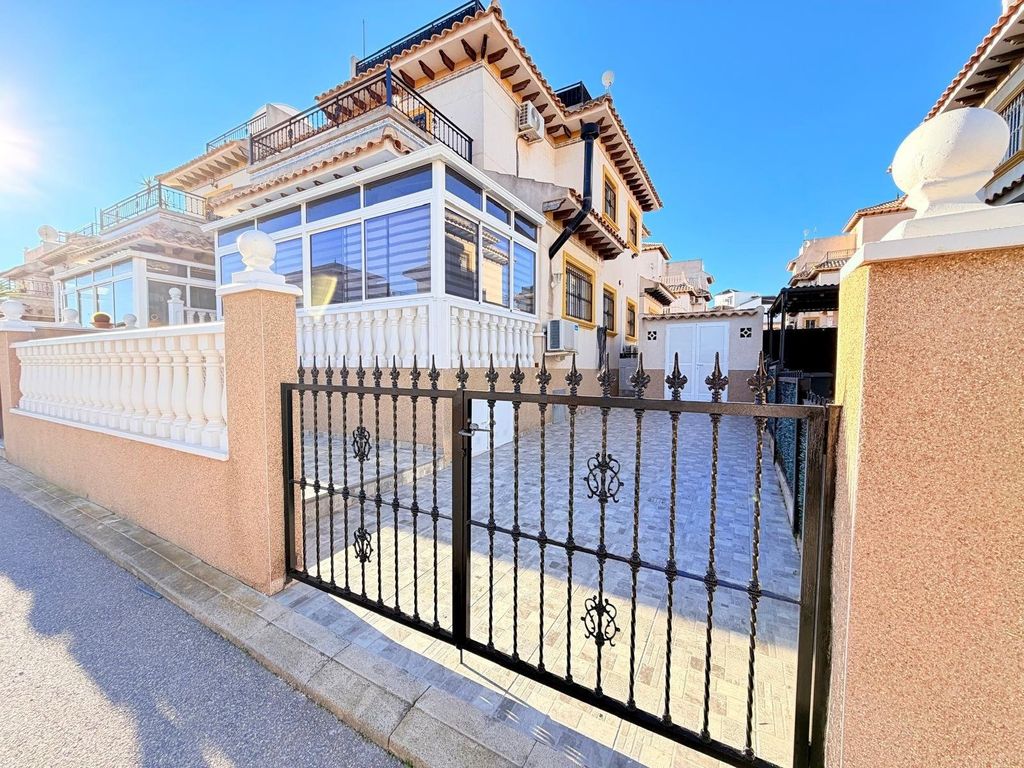 Property photo 2 of 47