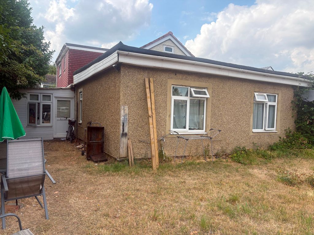 Property photo 3 of 5