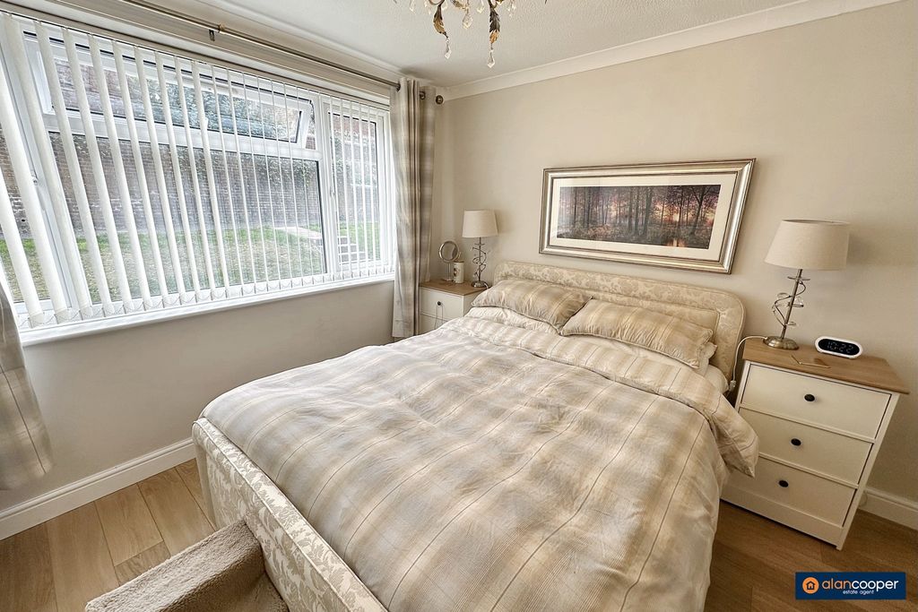 Property photo 2 of 15 4444923