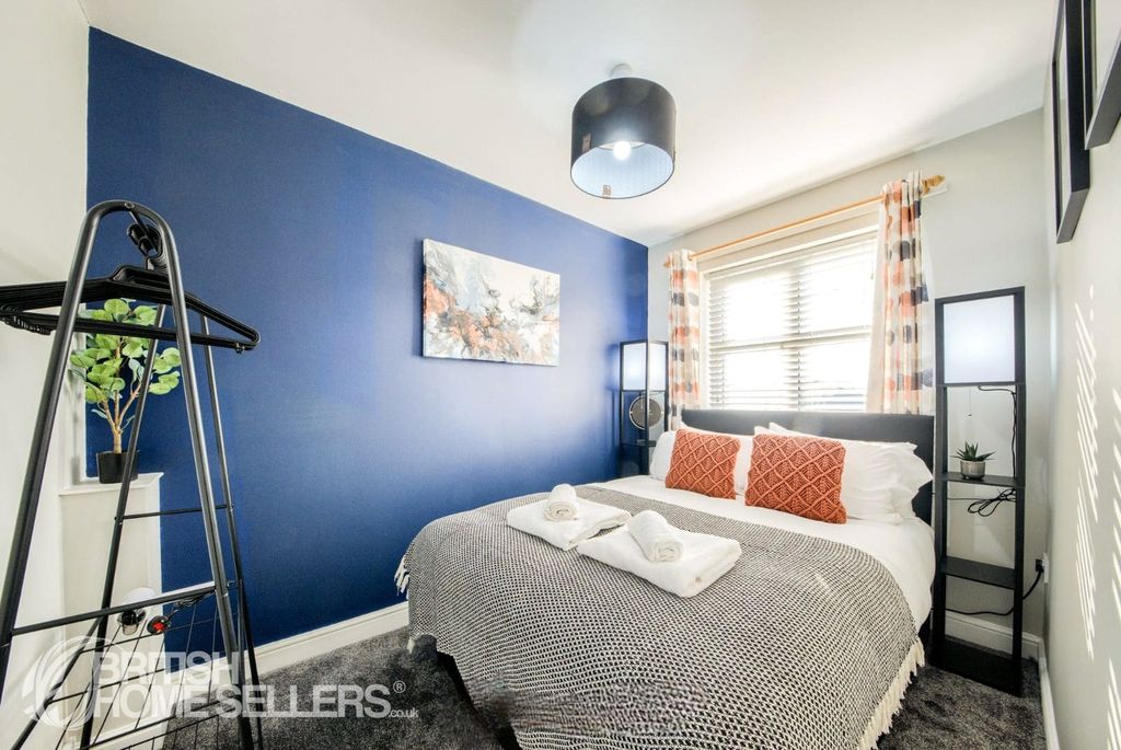 Property photo 3 of 15 Picture No. 01