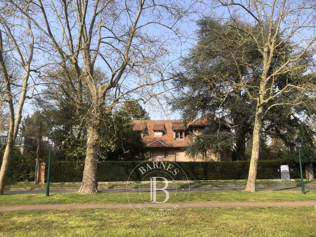 Property photo 1 of 29