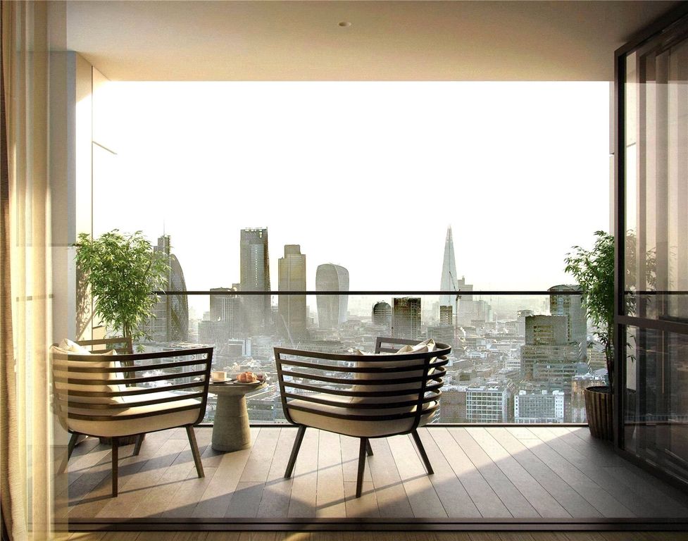 Property photo 2 of 10 Balcony