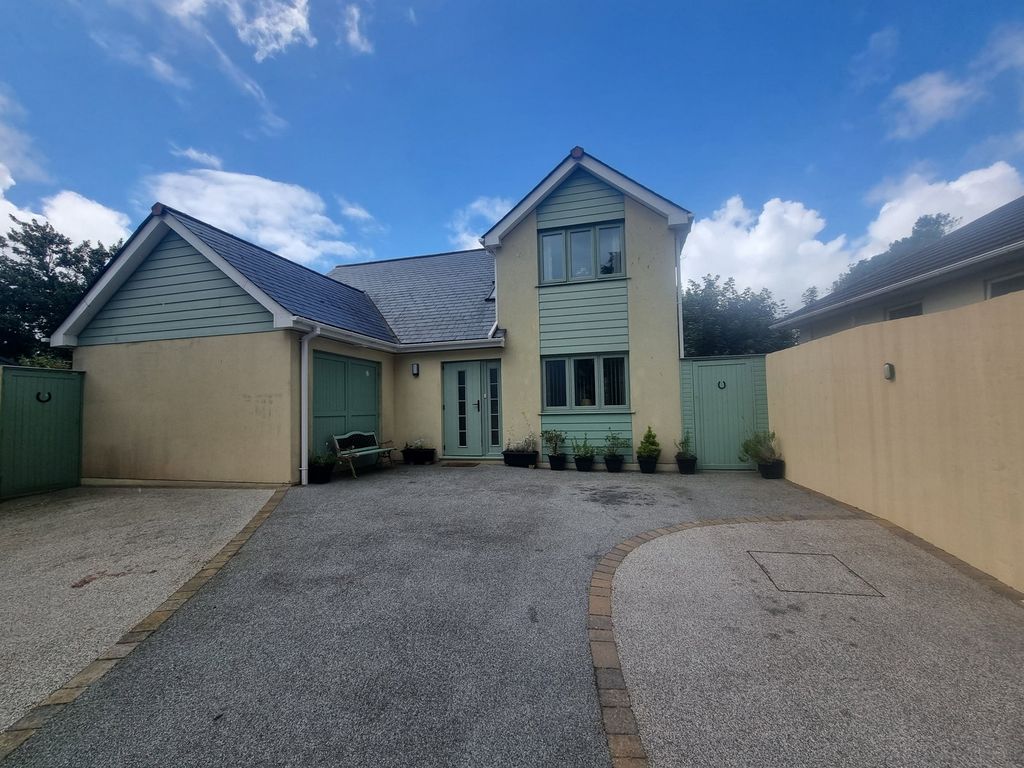 Property photo 1 of 39