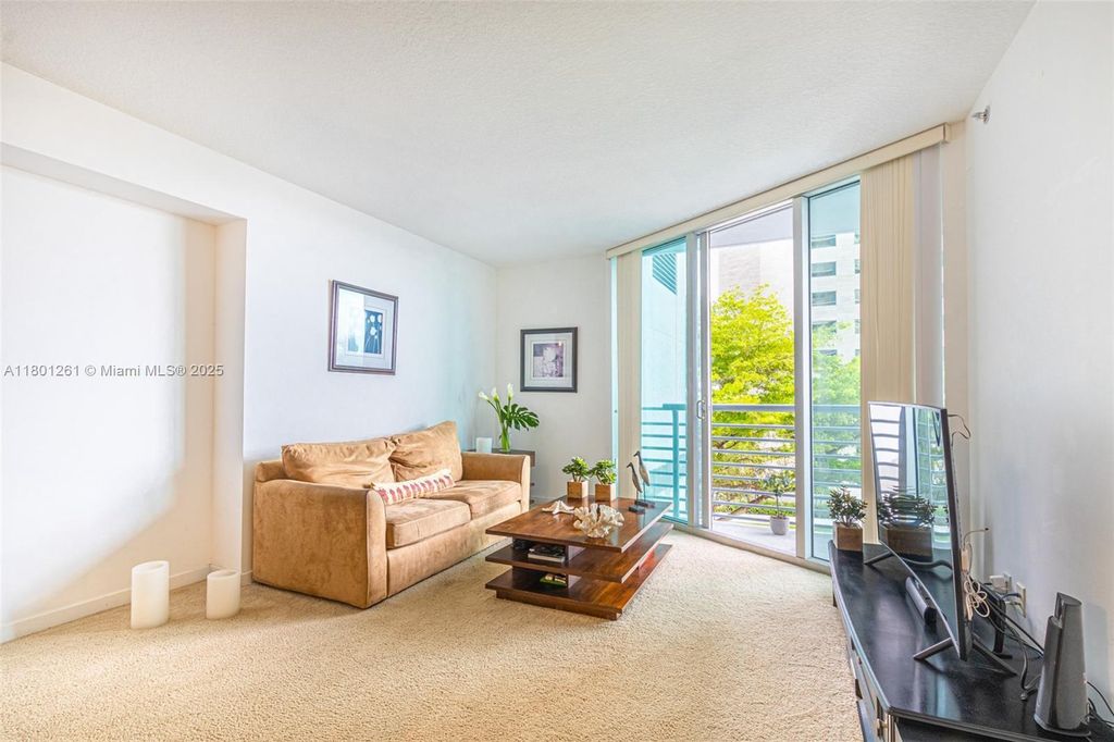 Property photo 3 of 24 <Alttext/>