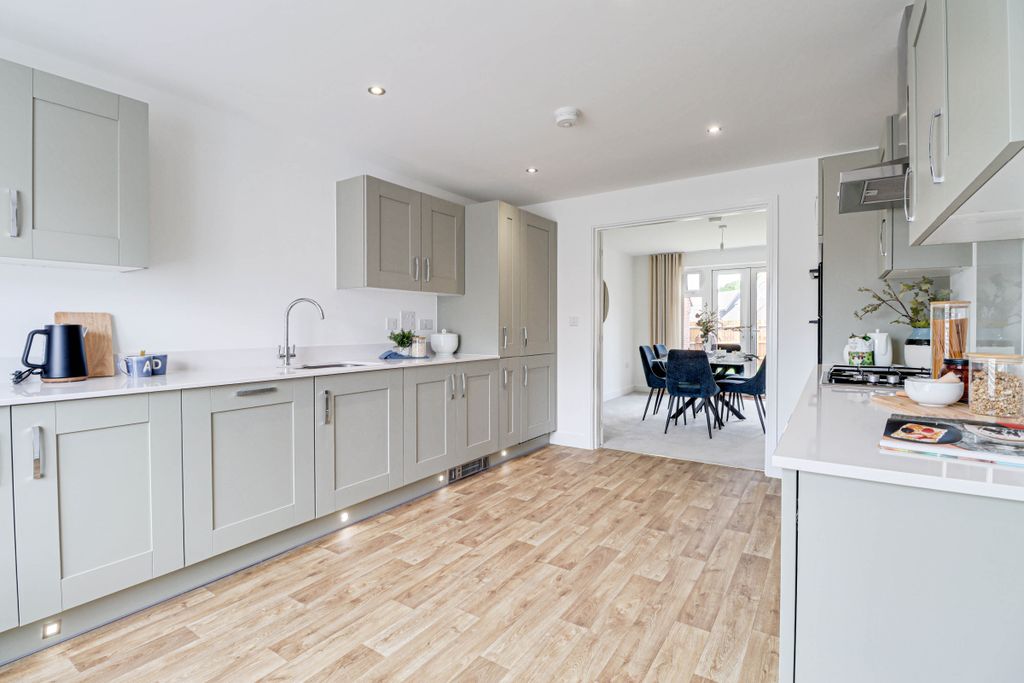 Property photo 2 of 19 Littleford Kitchen / Dining