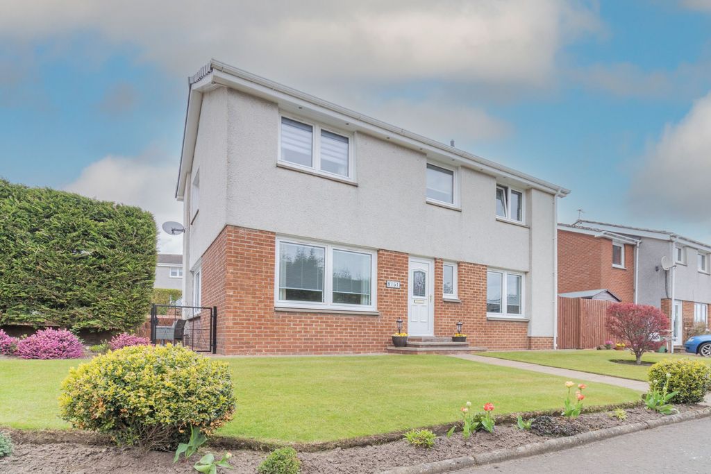 Property photo 2 of 37