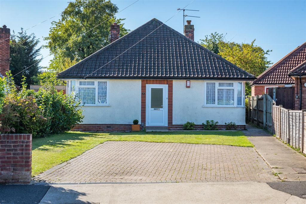 Property photo 3 of 15 No52_40.Jpg