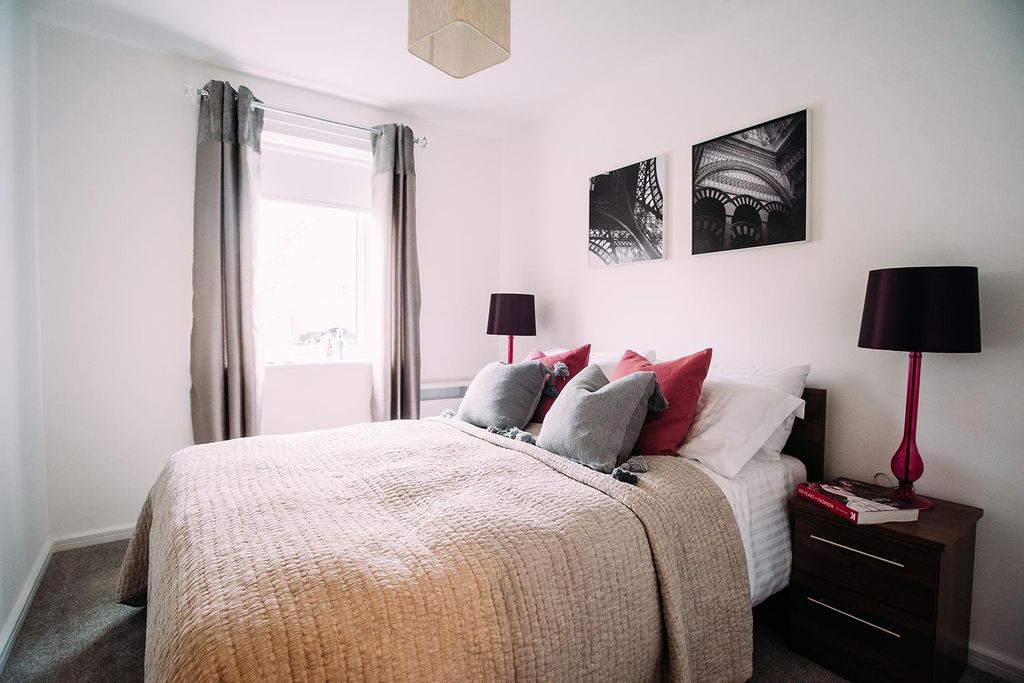 Property photo 2 of 4 Coach House - Bedroom.Jpg