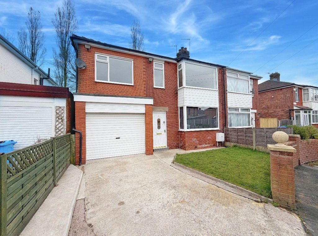 Property photo 1 of 21 Picture No. 01