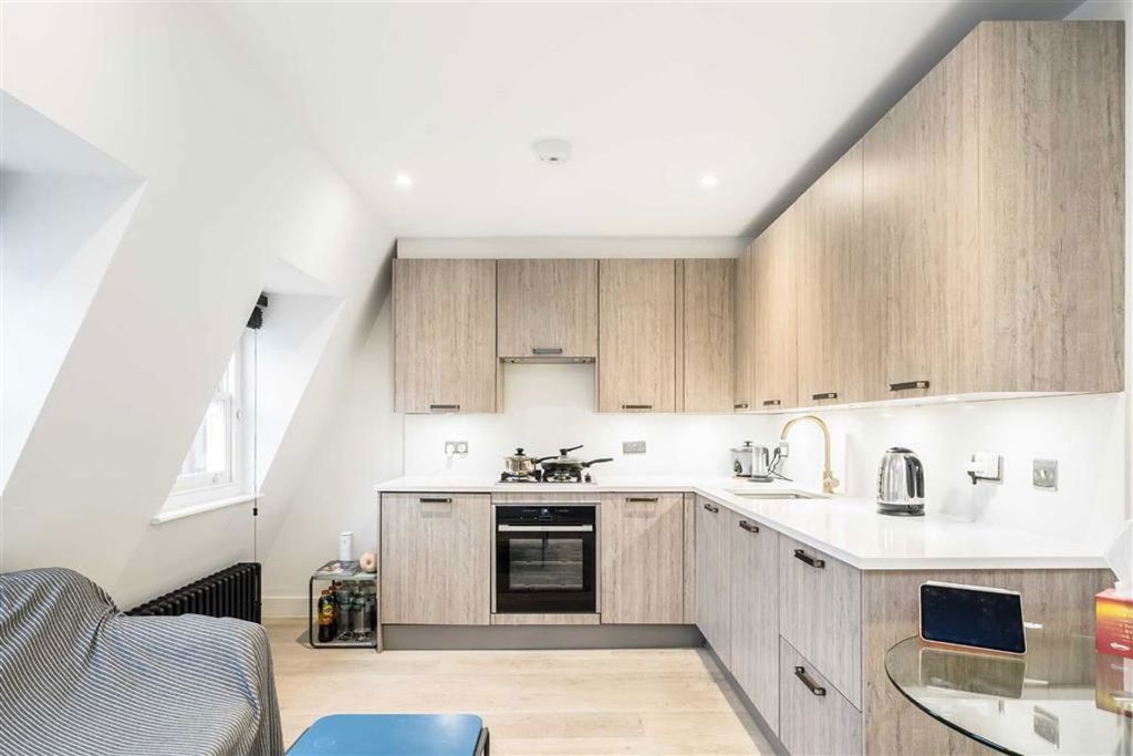 Property photo 3 of 5