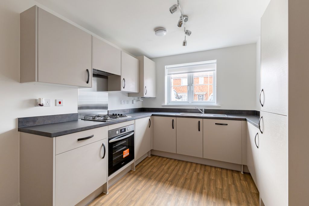 Property photo 3 of 11 Photo