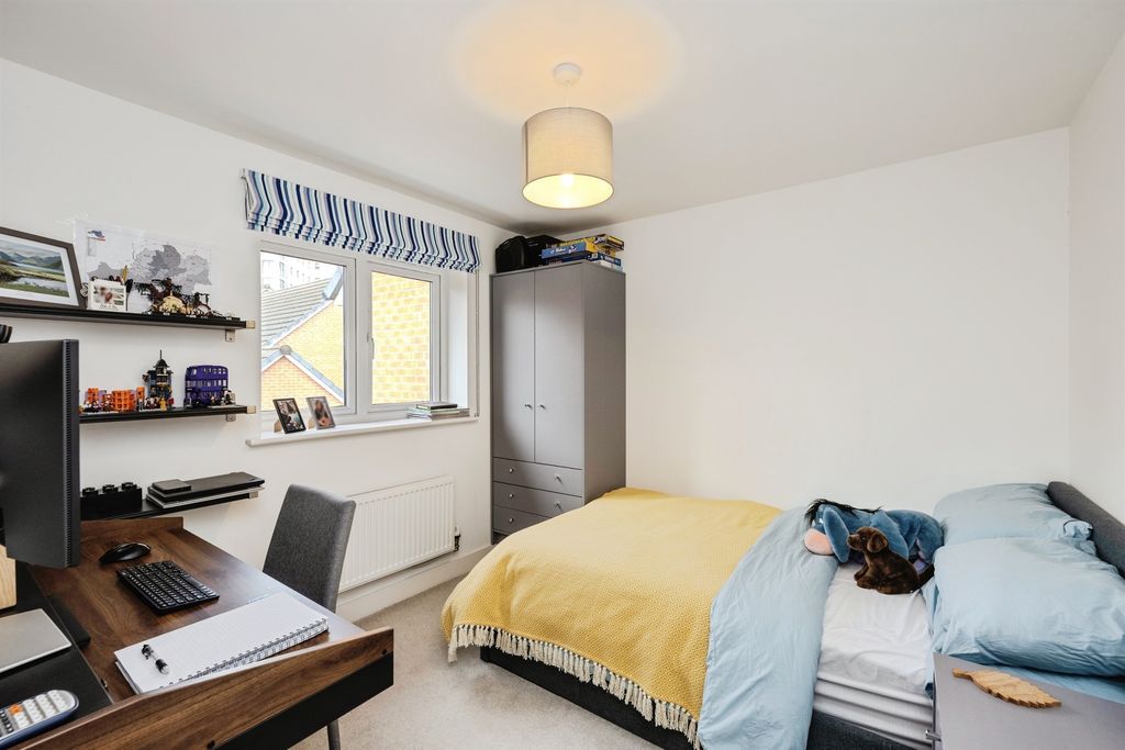 Property photo 3 of 15